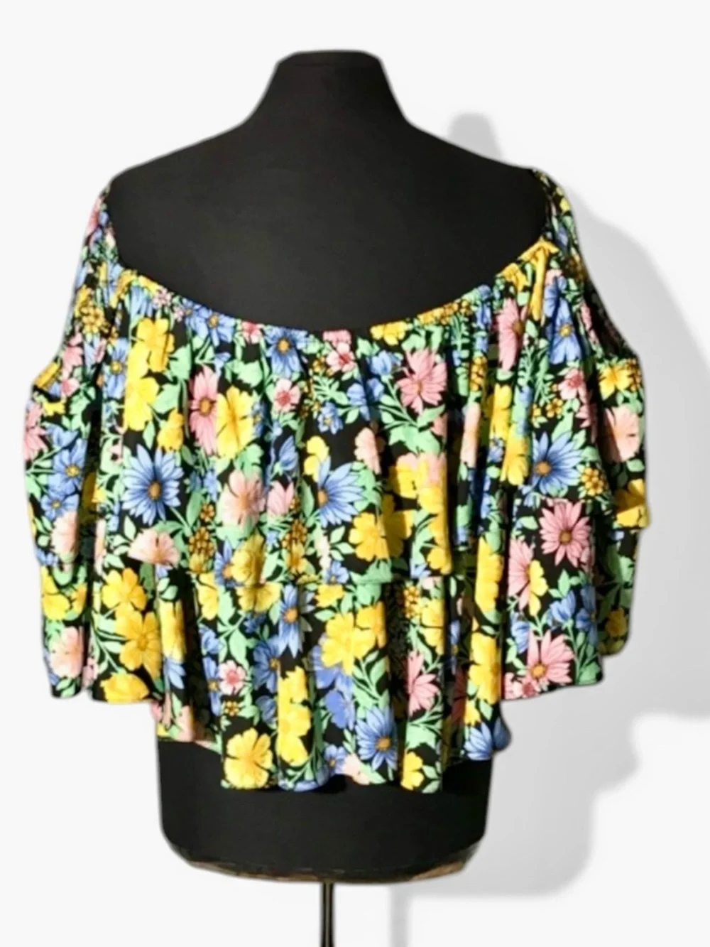 Boohoo Plus Woven Ruffle Floral Off-Shoulder Top - Picture 6 of 9